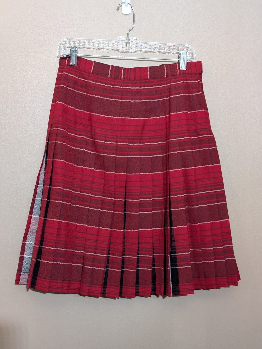 Pendleton Red pleaded skirt Size 6
